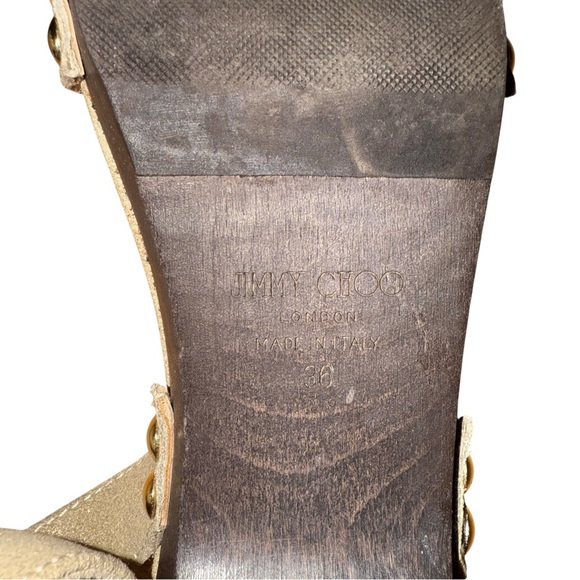 Jimmy Choo Cream and Gold Sandals with Chic Design - Picture 6 of 6